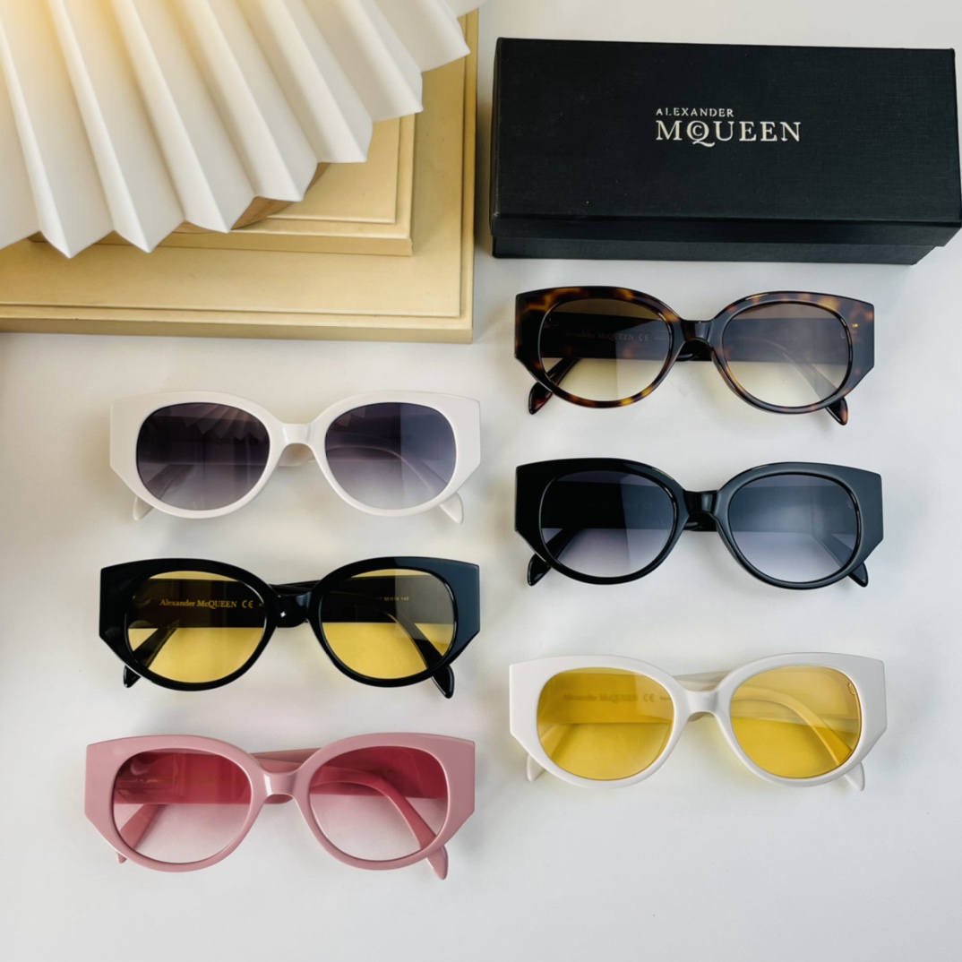 Sunglasses Alexander McQueen 0328s - vstockx