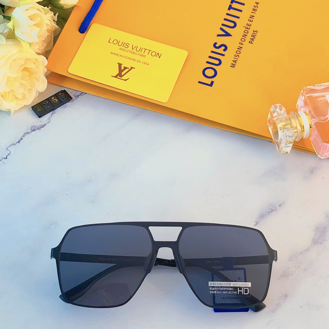 Sunglasses Louis Vuitton LV2255 - vstockx