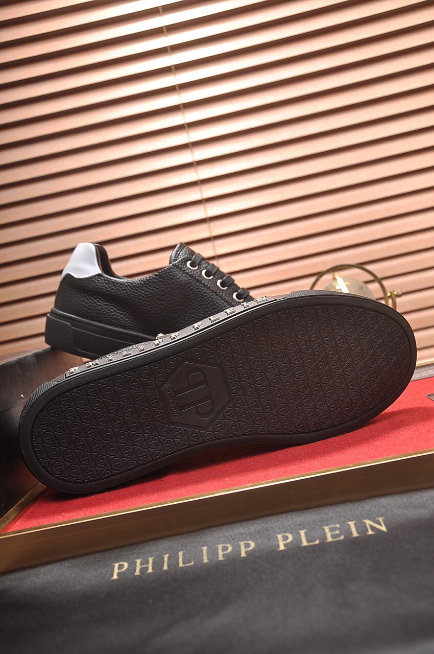 Philipp Plein Low Top Sneakers 21 - vstockx