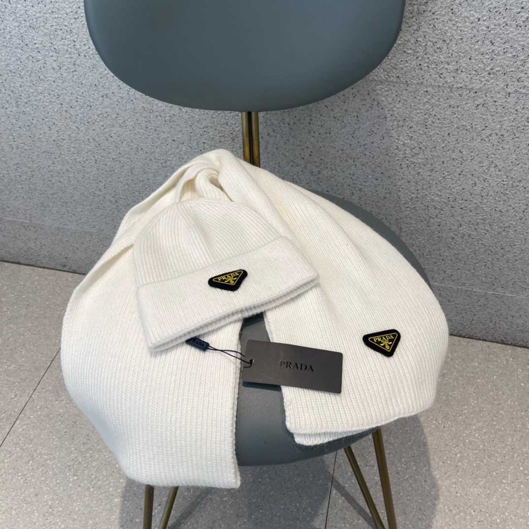 Hat & Scarf Prada 4 - vstockx