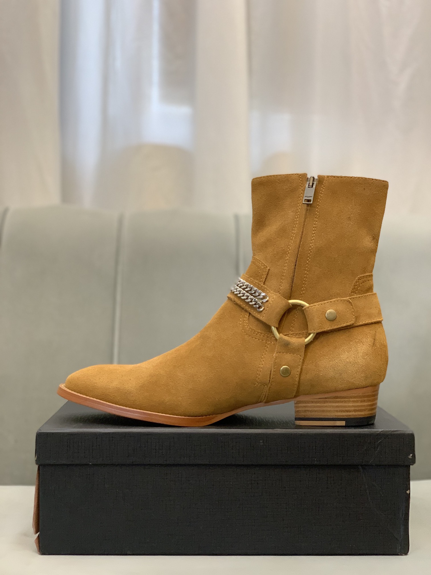 Saint Laurent Boots 4 - vstockx