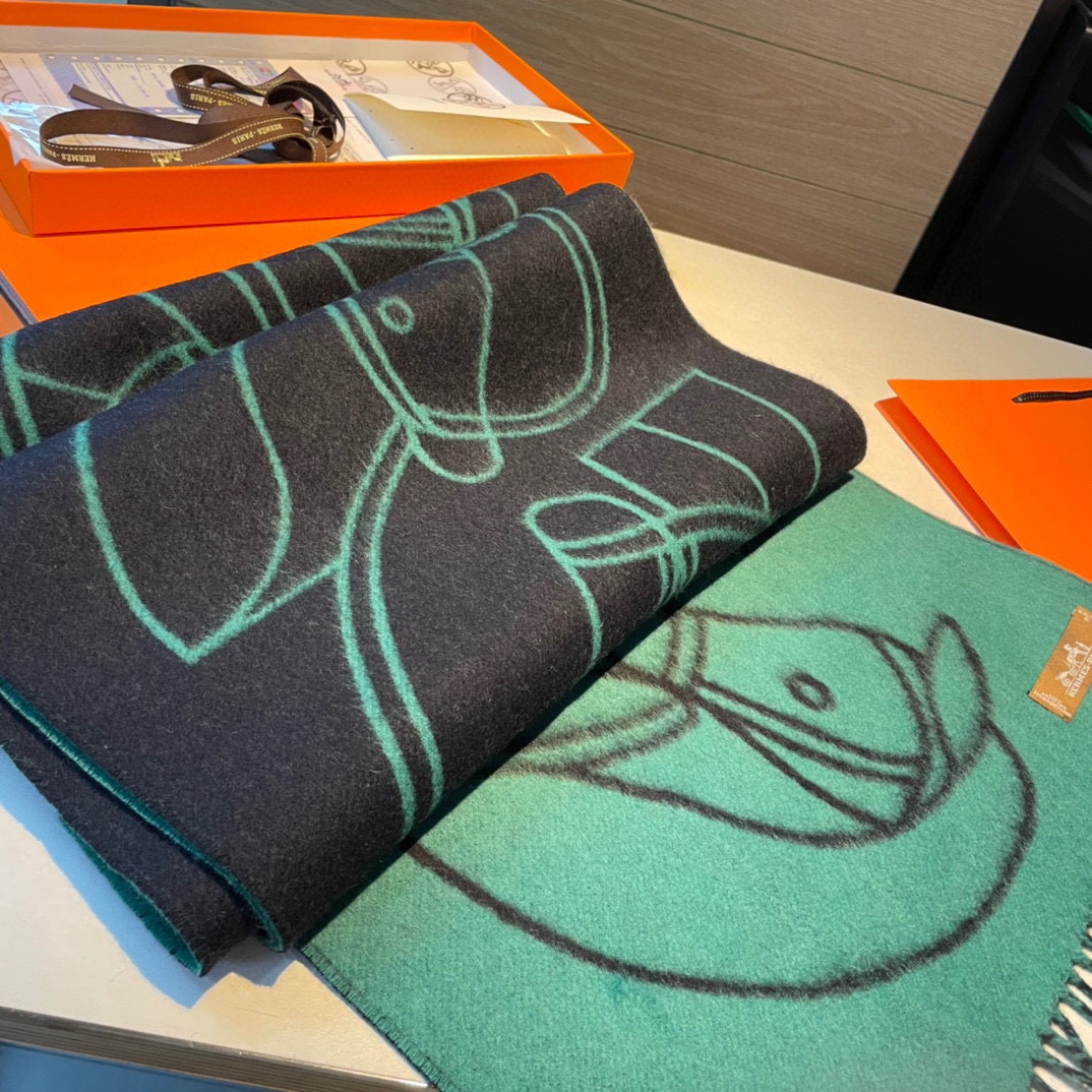 Streetwear Scarf Hermes 329020 SIZE:40*195CM - vstockx