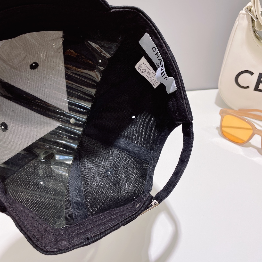 Streetwear Hat Chanel 329031 - vstockx