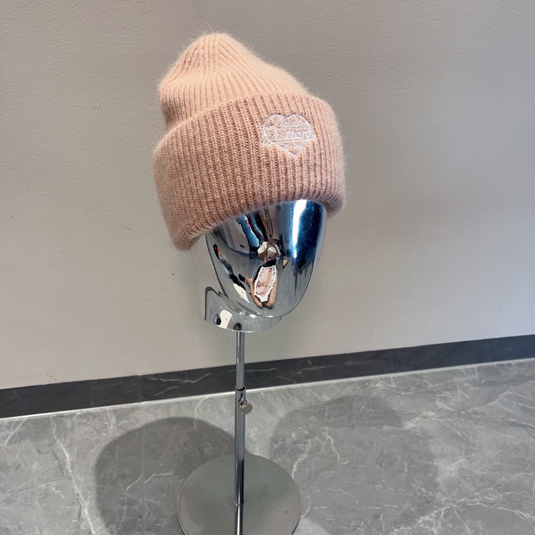 Streetwear Hat LV 329202 - vstockx