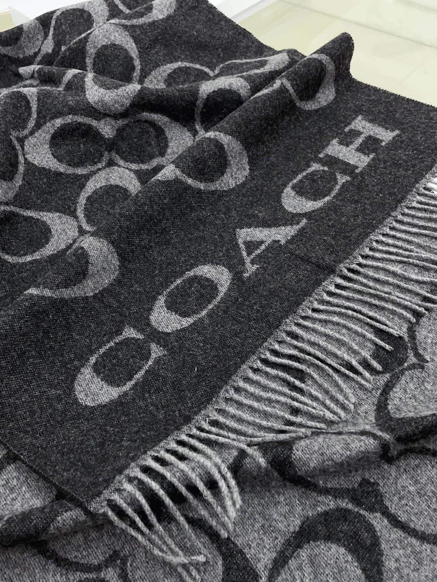 Streetwear Scarf COACH 328770 SIZE:195×53cm - vstockx