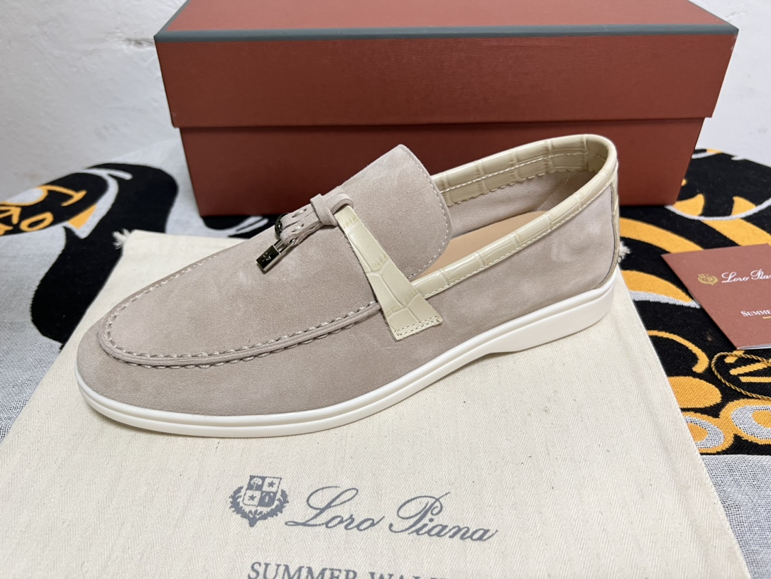 Loro Piana shoes 155 - vstockx