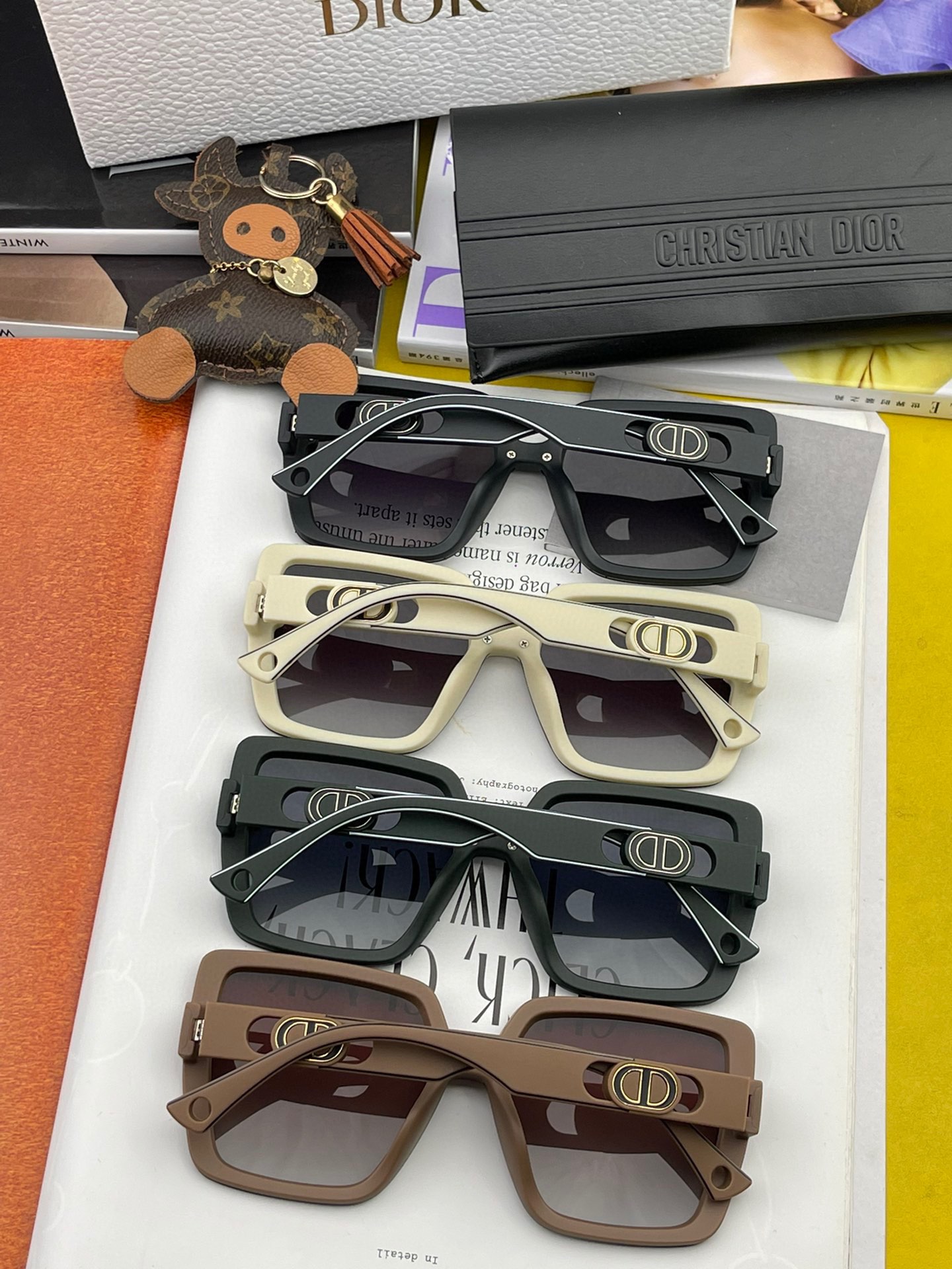 sunglasses Dior CD7129 - vstockx