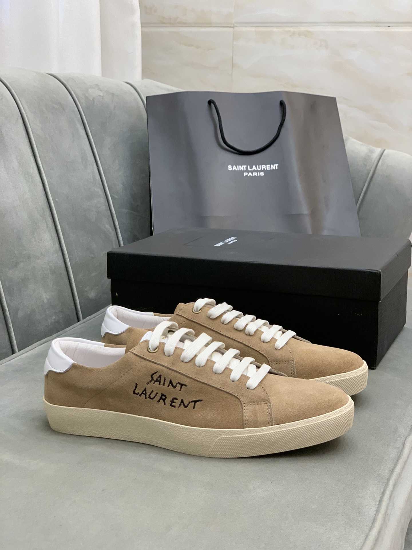 Saint Laurent Court Classic SL/06 sneaker 4 - vstockx