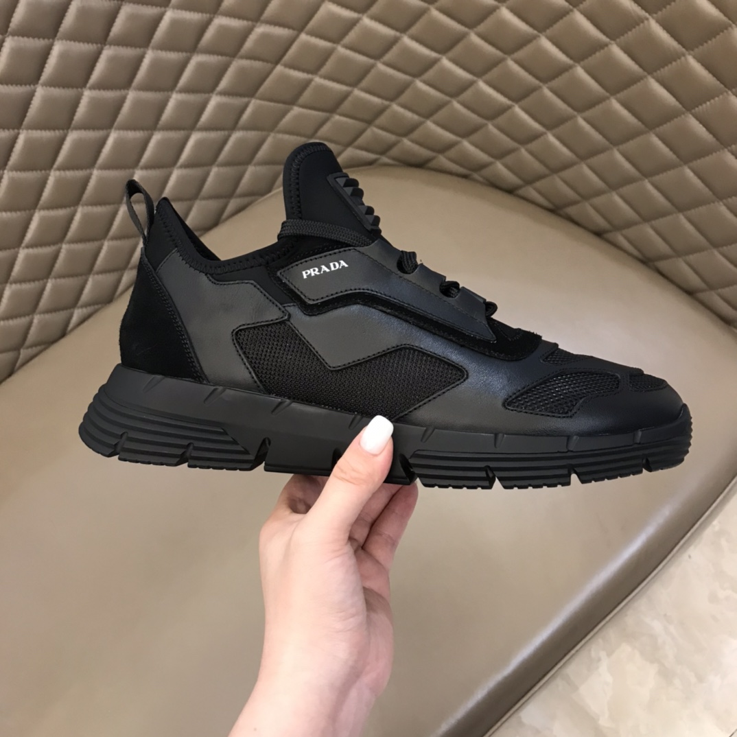 Prada Low Top sneaker 2 - vstockx