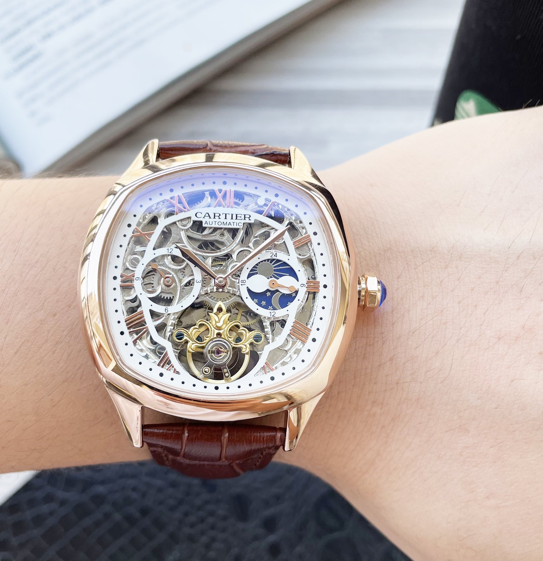 Watches Cartier 322168 size:42*12 mm - vstockx
