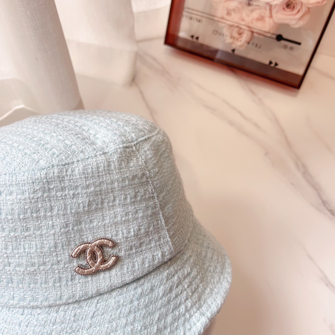 Streetwear Hat Chanel 329364 - vstockx