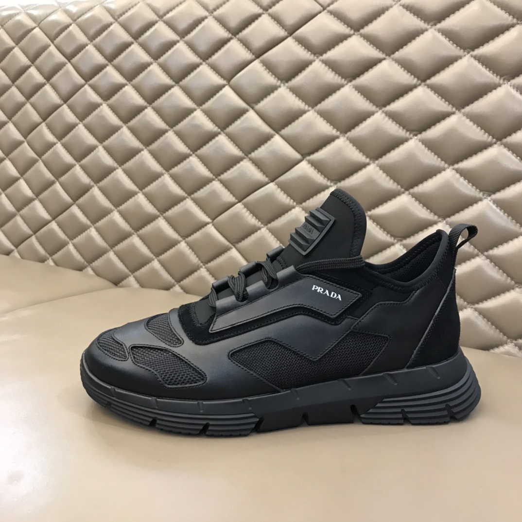 Prada Low Top sneaker 2 - vstockx