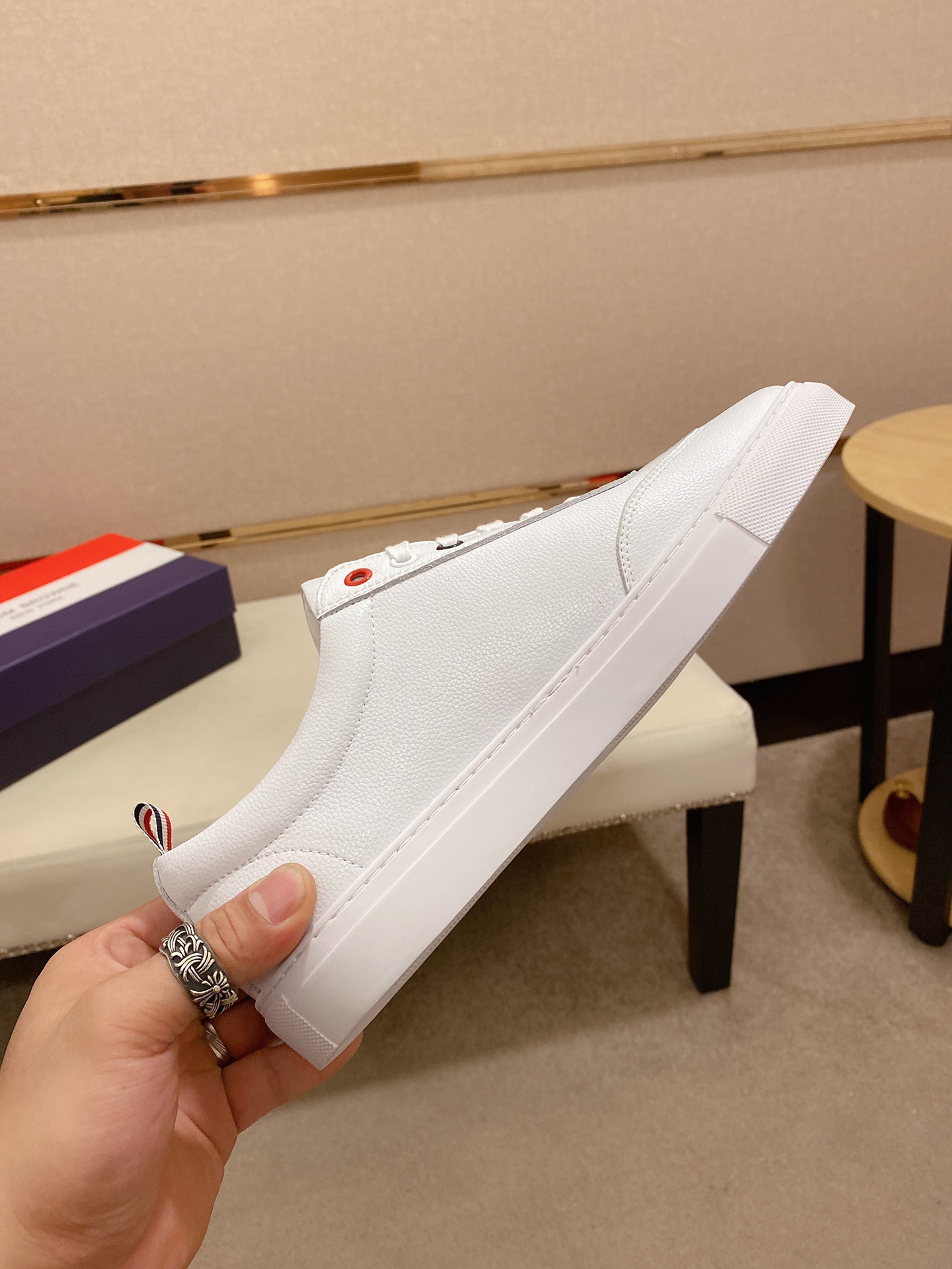 Thom Browne Low Top Sneaker 9 - vstockx