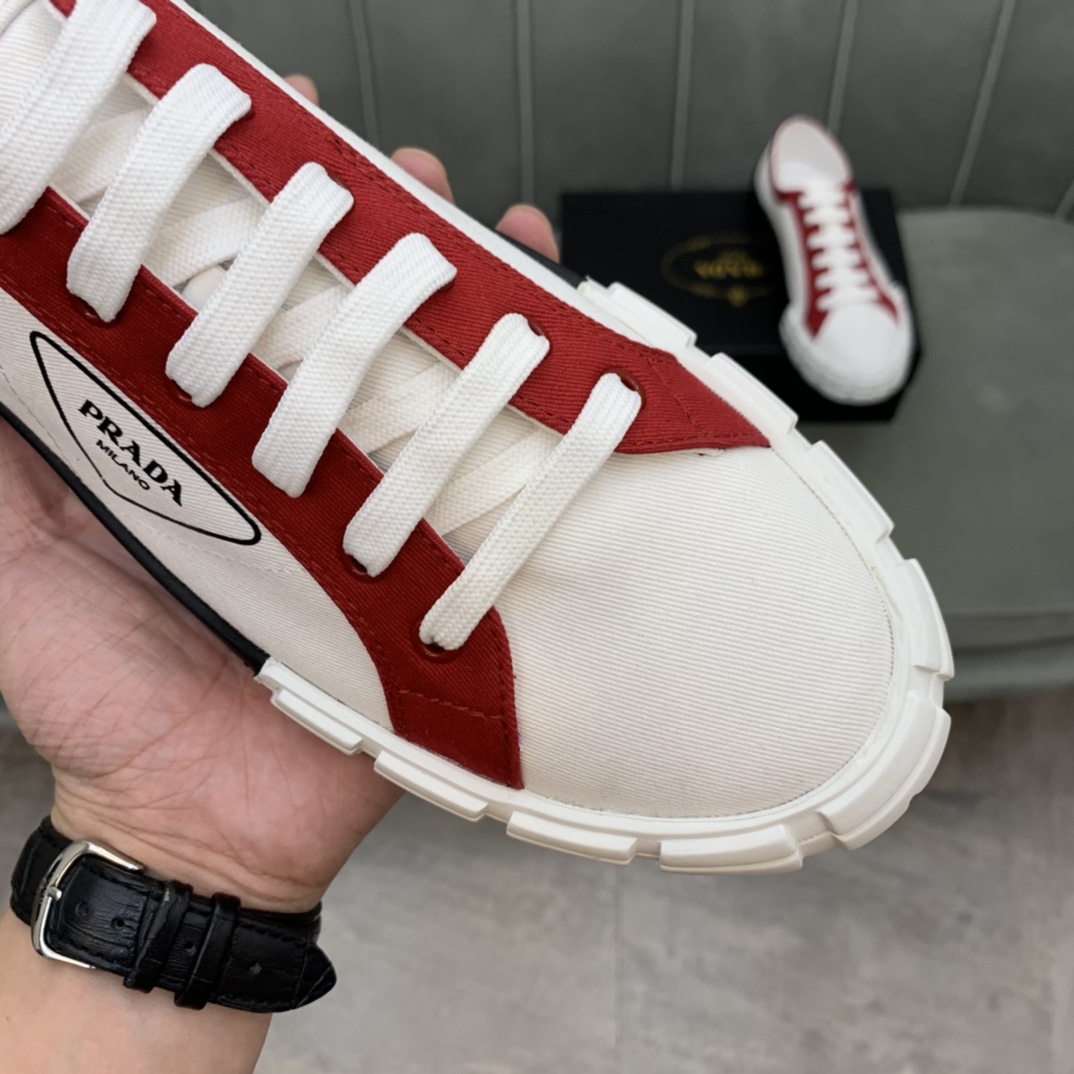 Prada Wheel Cassetta sneaker 1 - vstockx