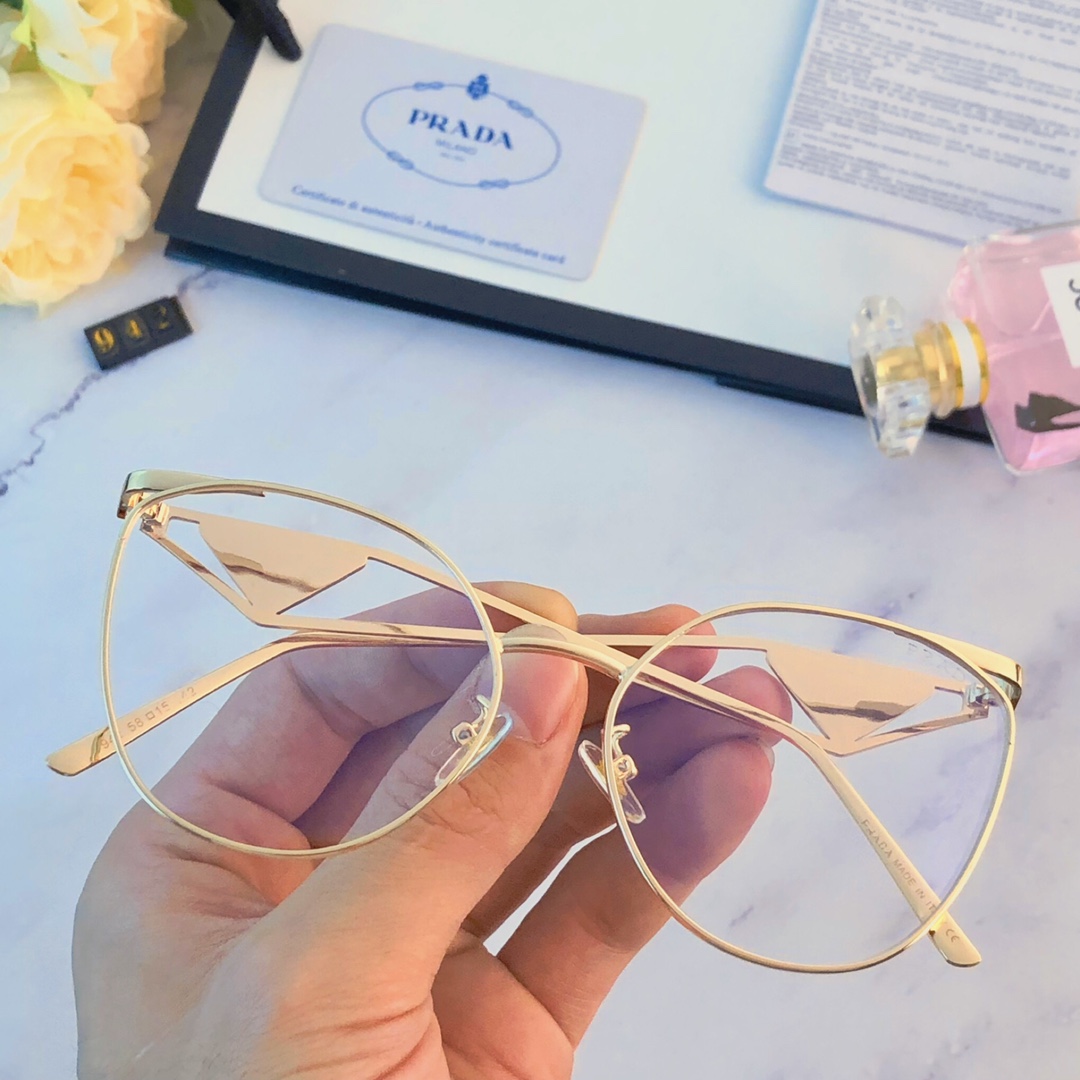 Sunglasses Prada 1 - vstockx