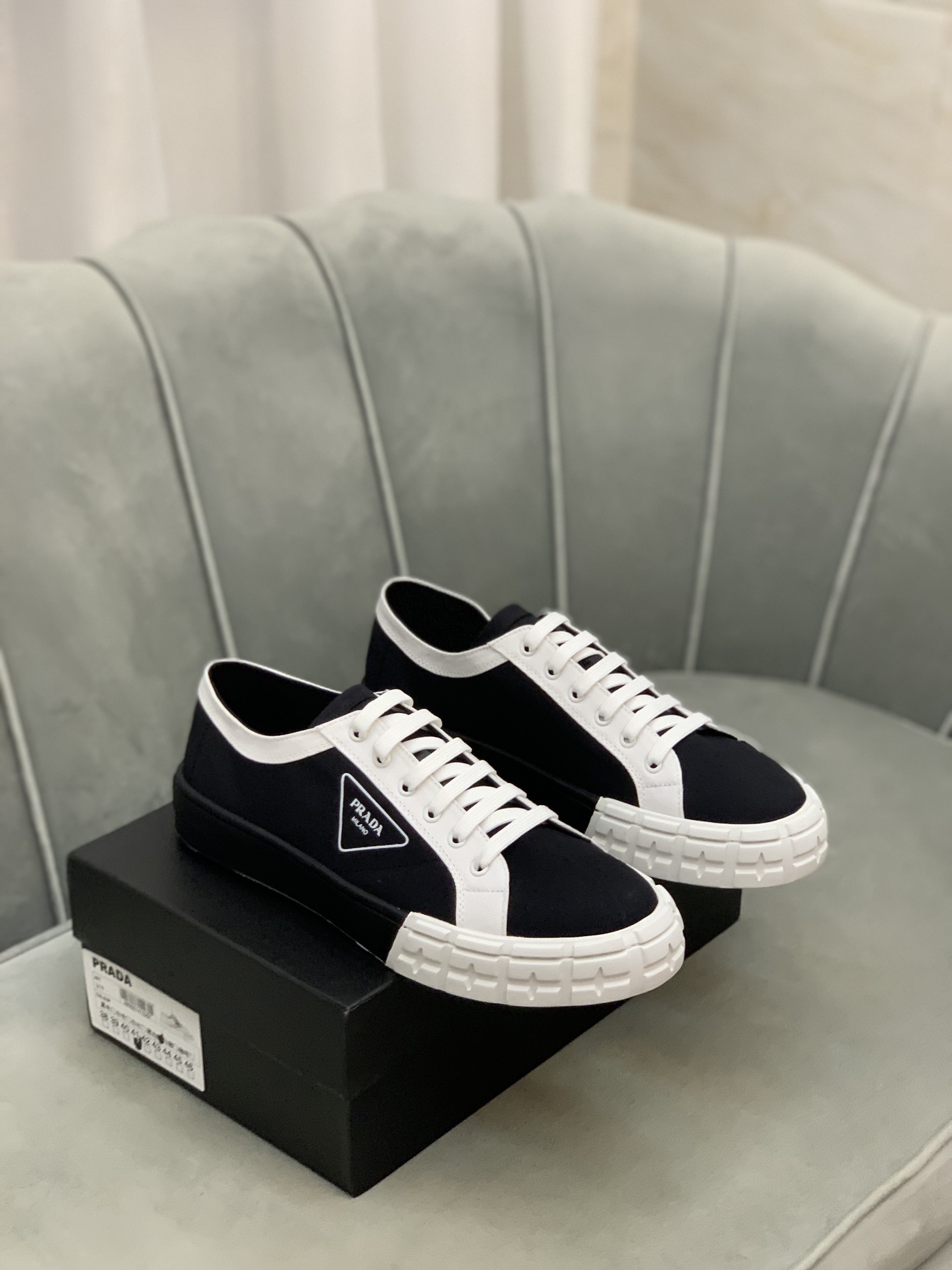 Prada Wheel Cassetta sneaker 4 - vstockx
