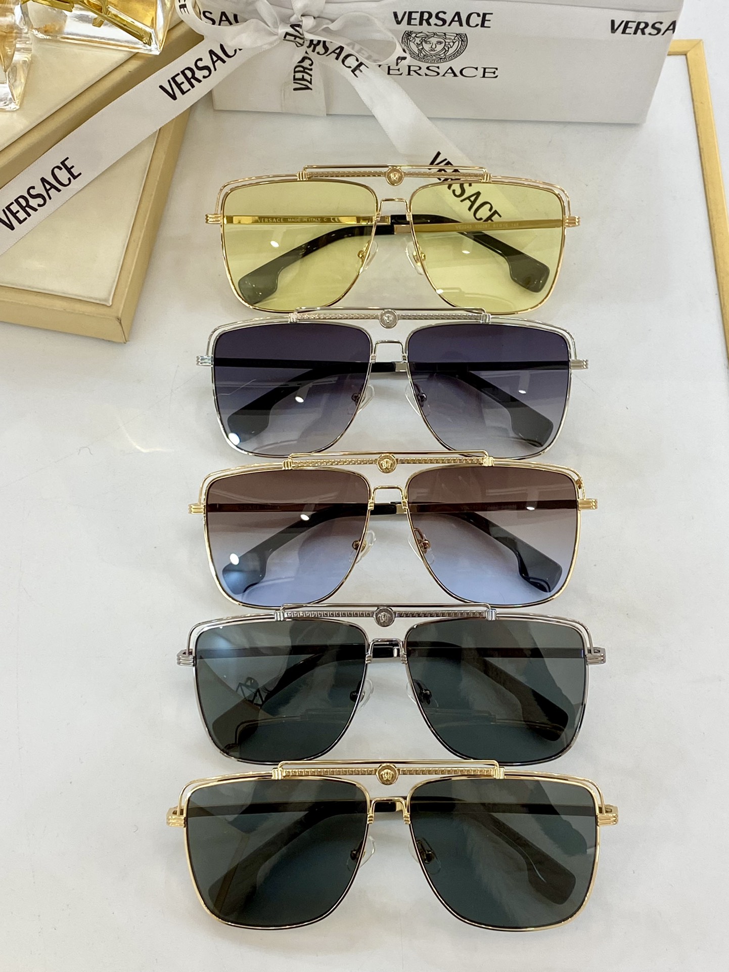 Sunglasses Versace VE2242 size 61��13-145 - vstockx