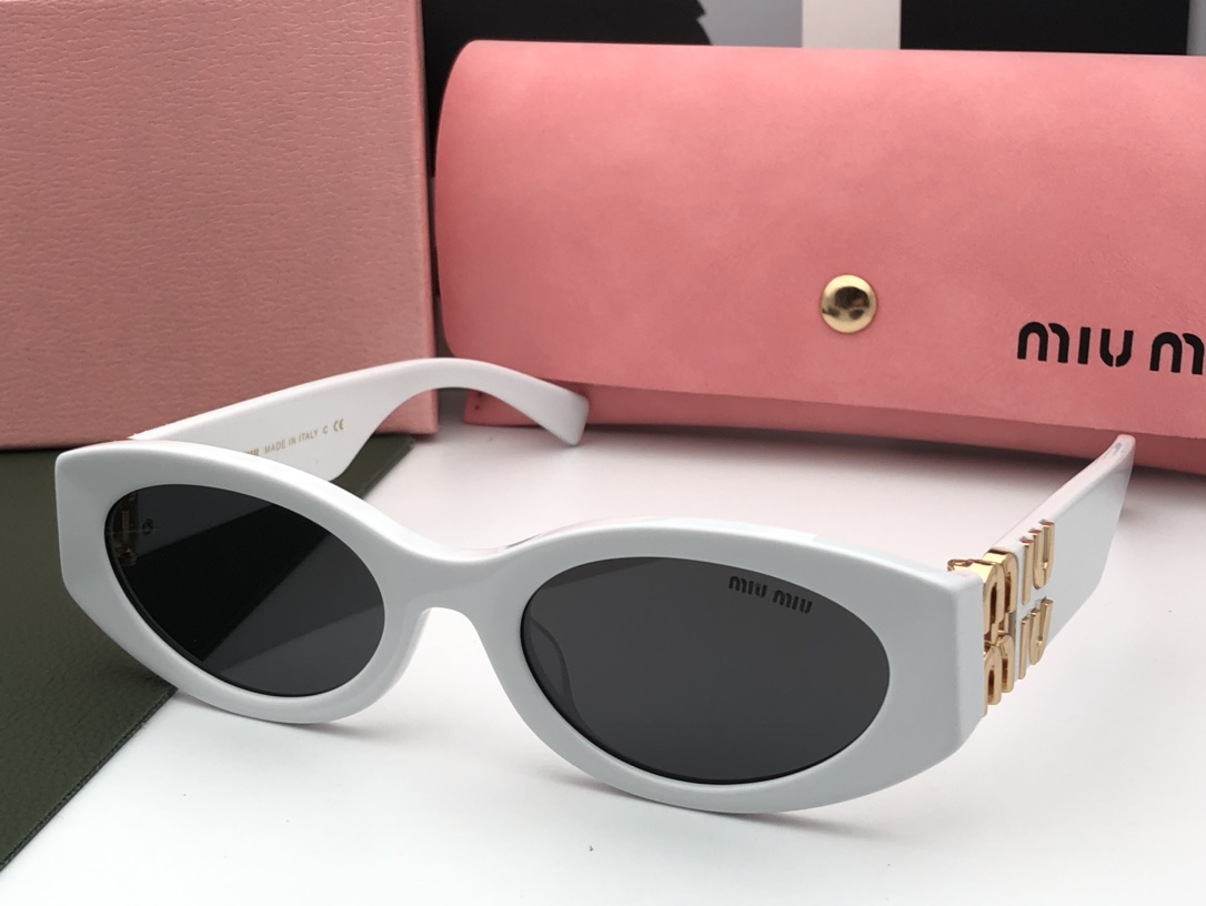 sunglasses Miu Miu SMU11WS - vstockx
