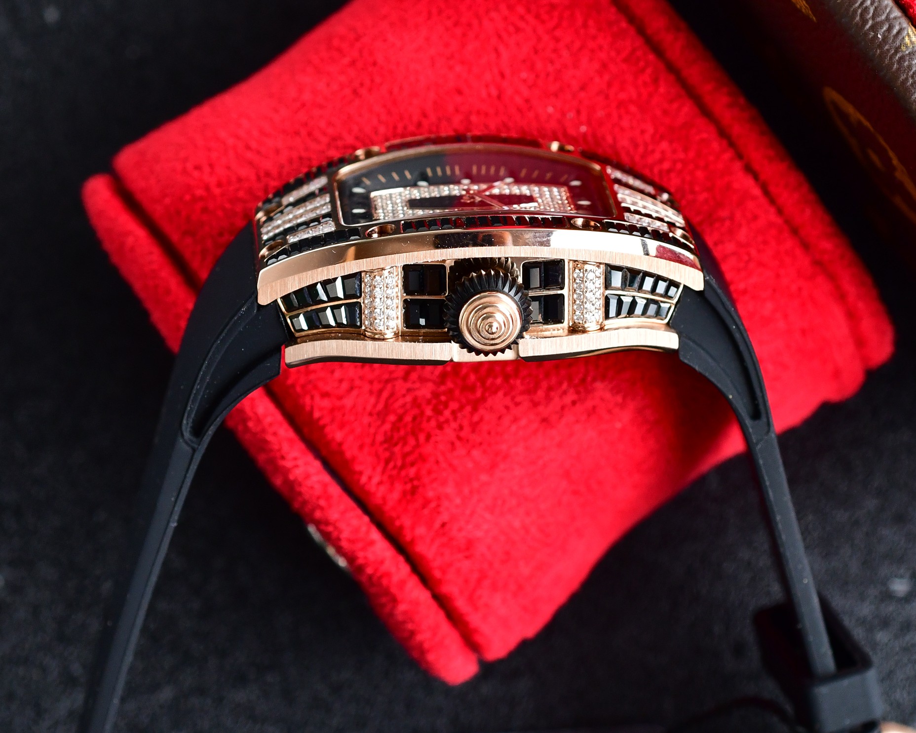 Watches Richard Mille 322590 size:45*31 mm - vstockx