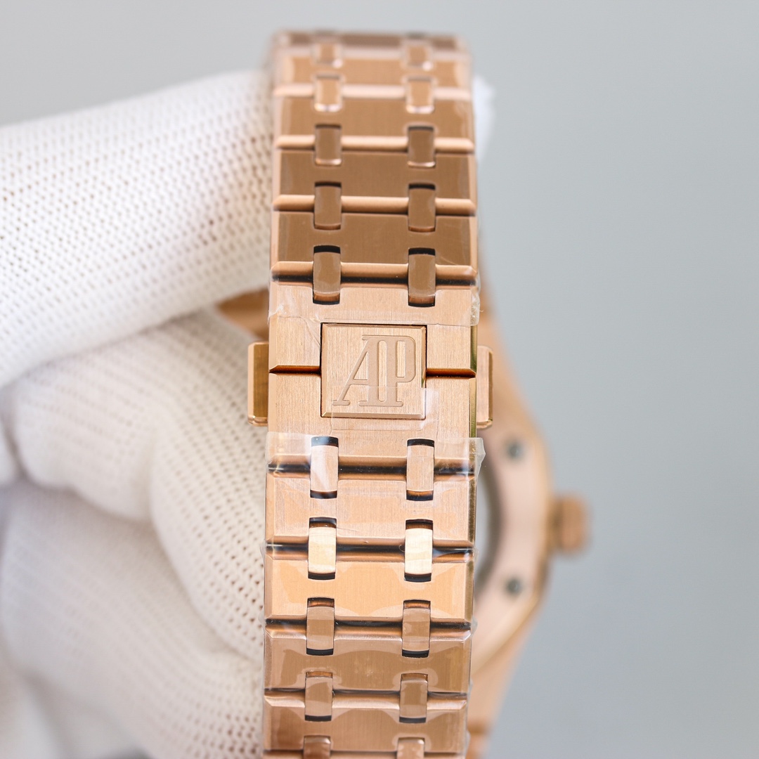 Watches AudemarsPiguet 323146 size:41*10.4 mm - vstockx