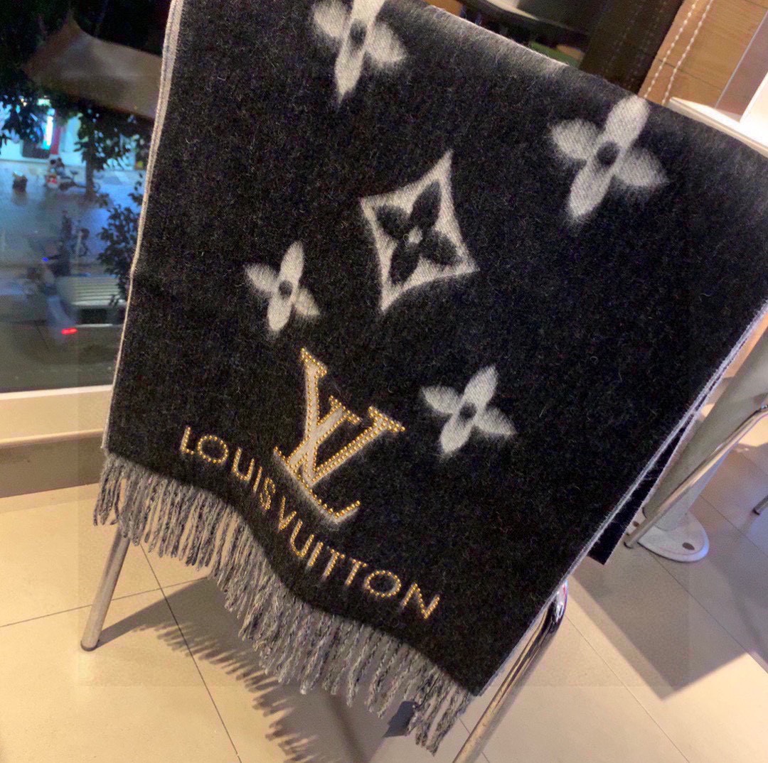 Streetwear Scarf LV 329010 SIZE:170×45cm - vstockx