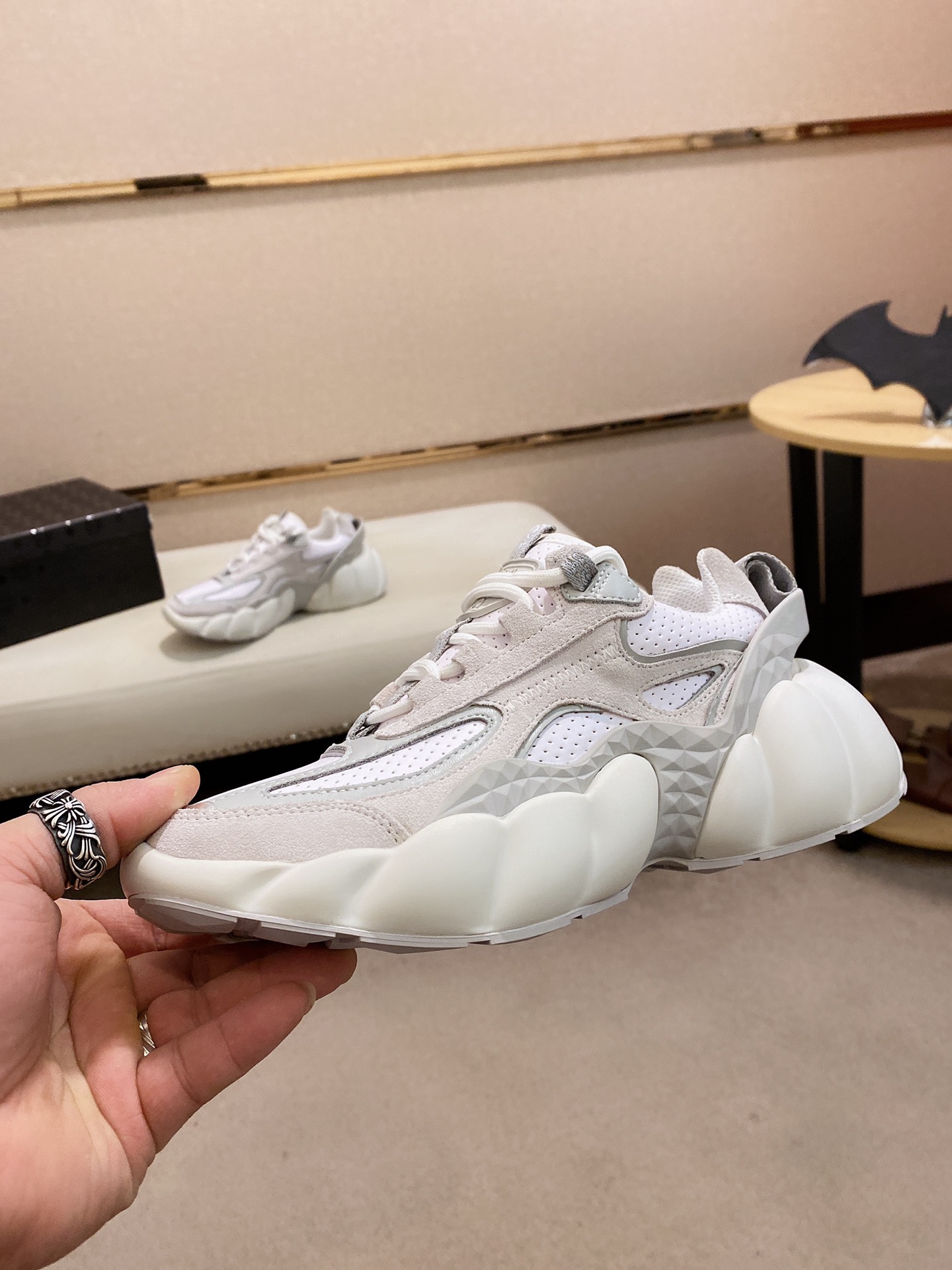 MCM Low Top Logo Lace-up Sneakers 12 - vstockx