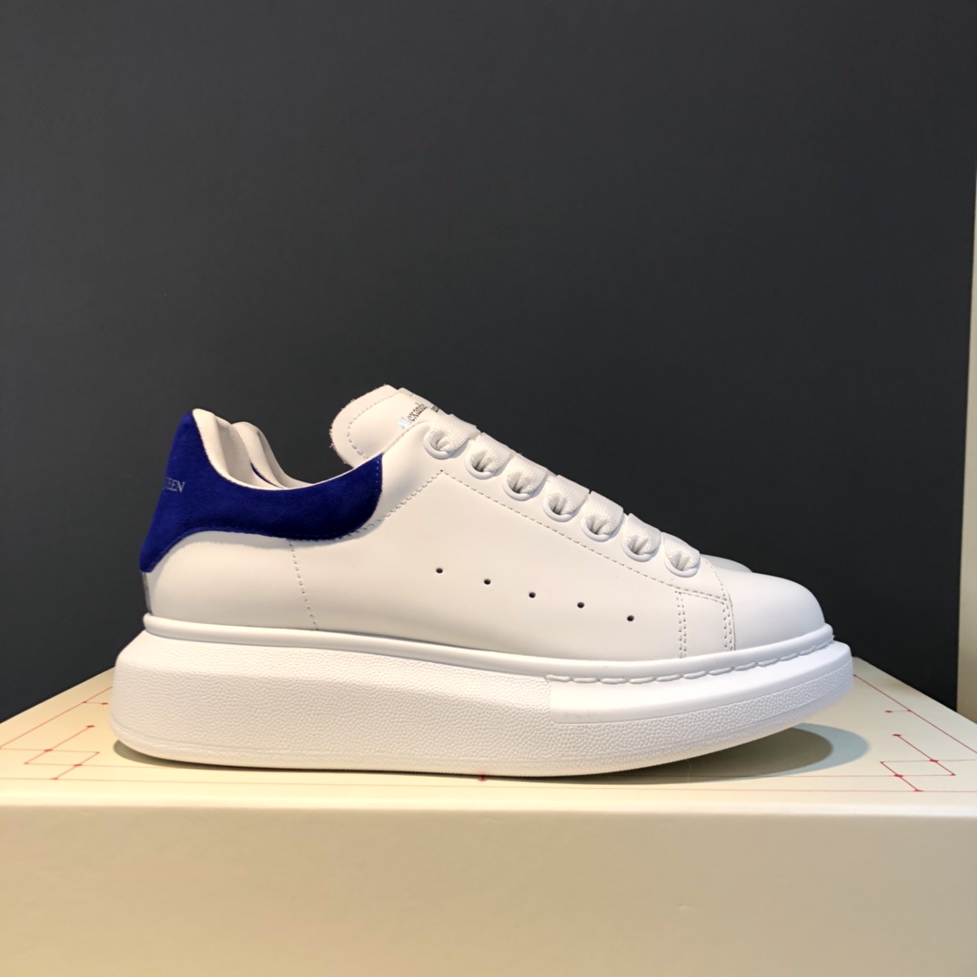 Alexander McQueen Oversized Paris Blue - vstockx