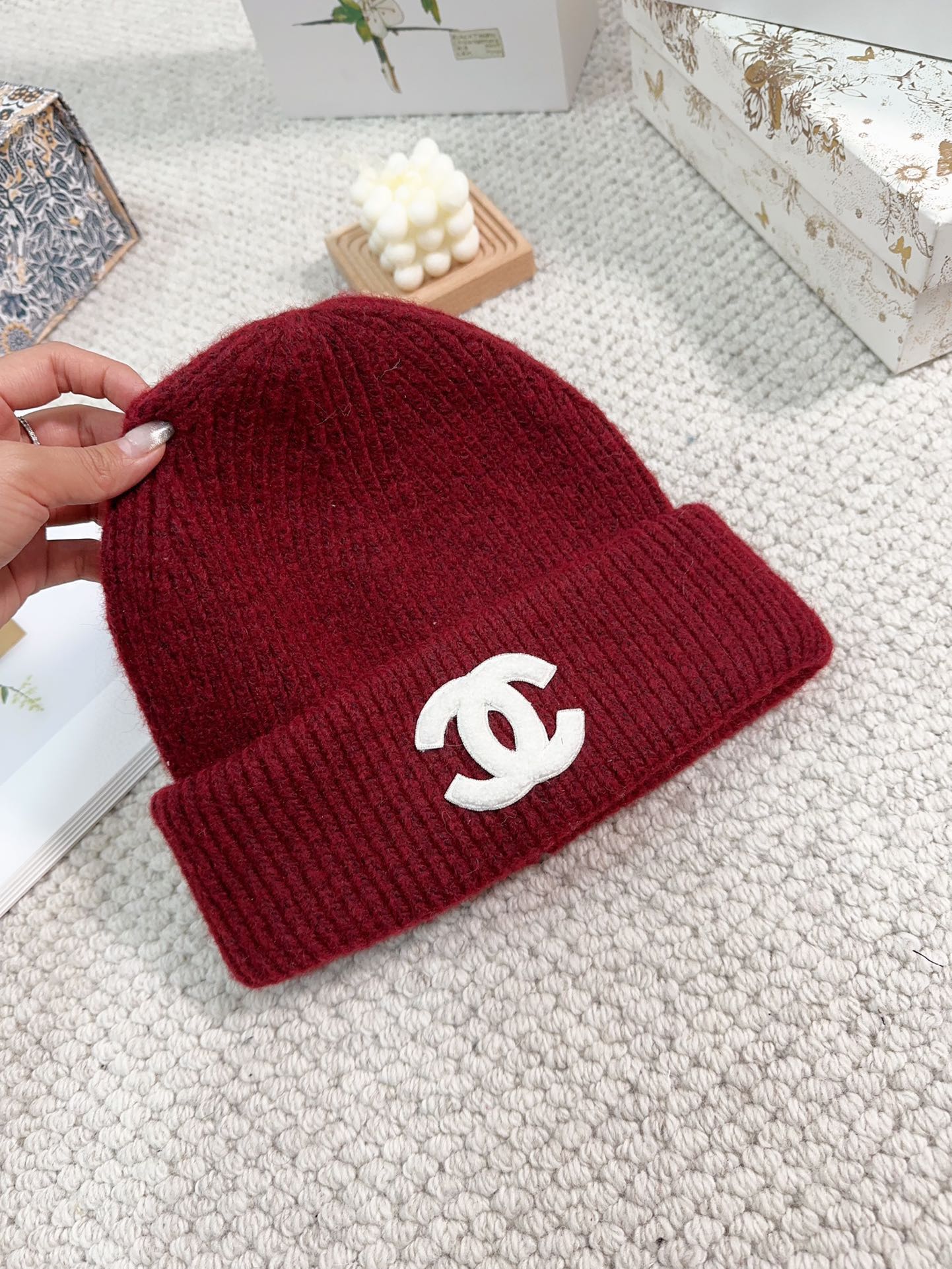 Streetwear Hat Chanel 329318 - vstockx
