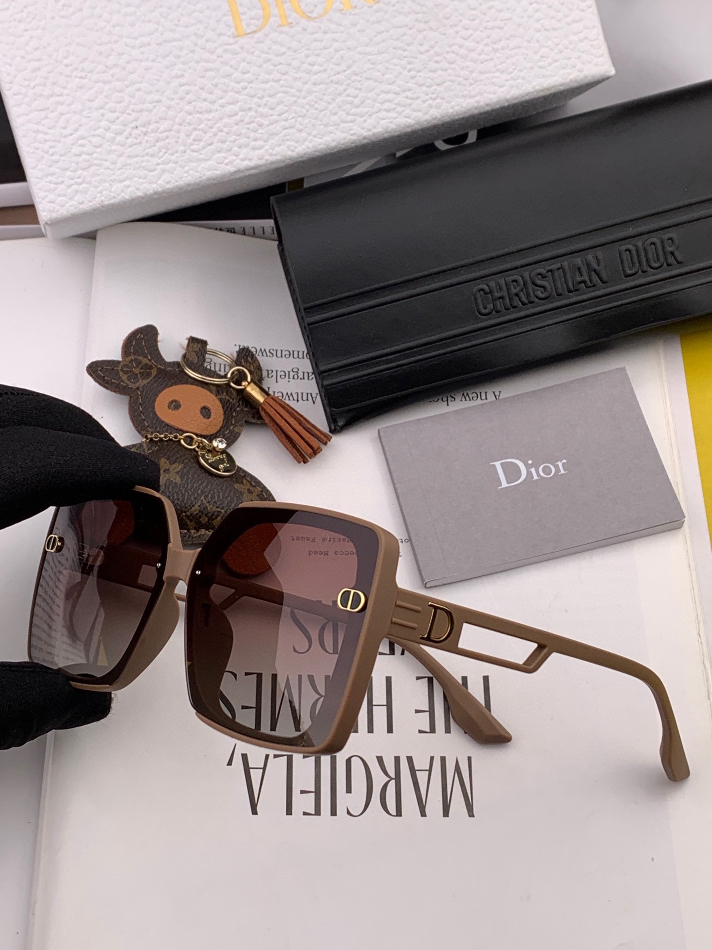 sunglasses Dior CD3227 - vstockx