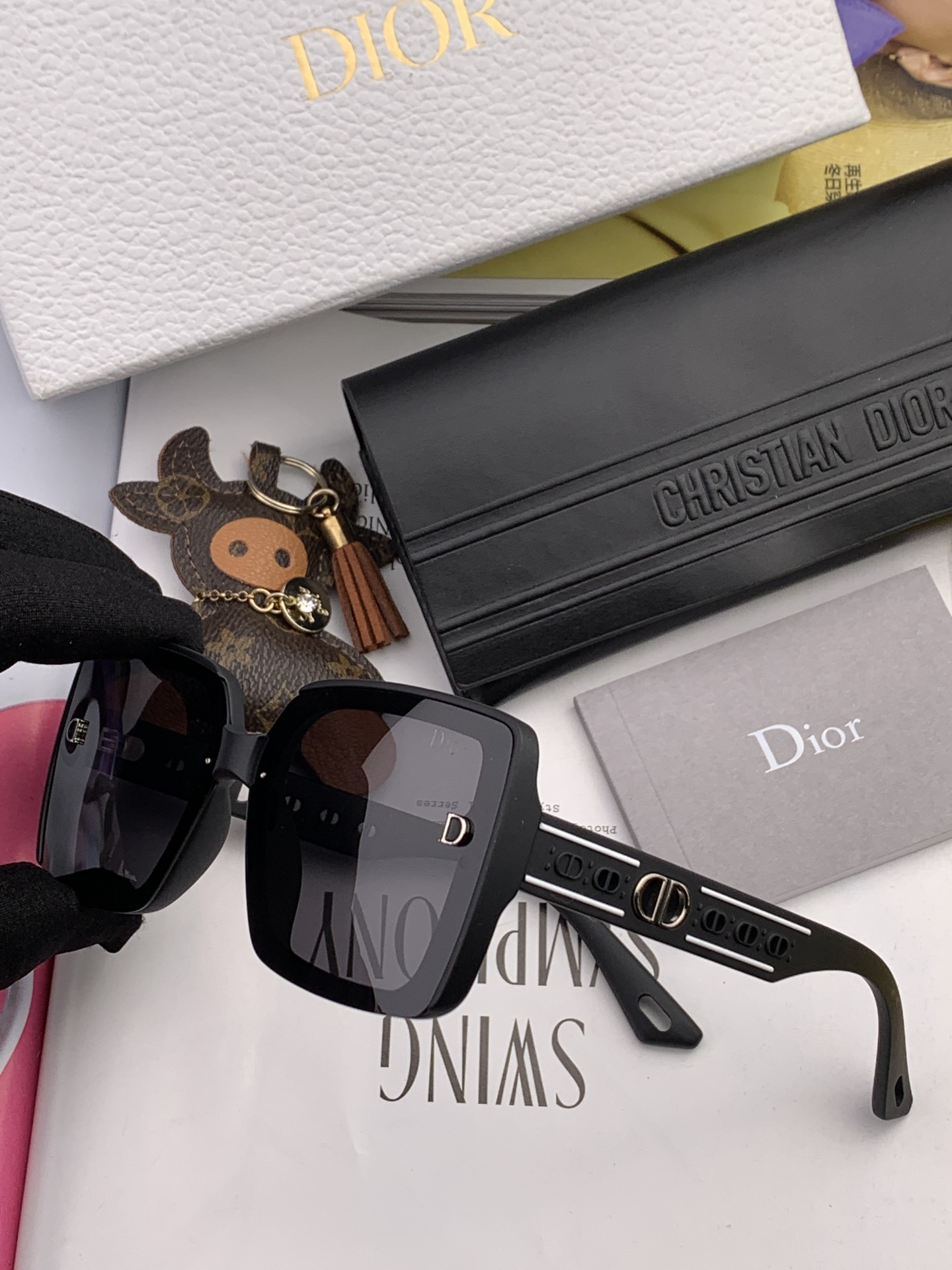 sunglasses Dior CD1228 - vstockx