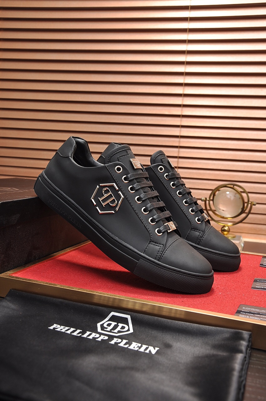 Philipp Plein Low Top Sneakers 29 - vstockx