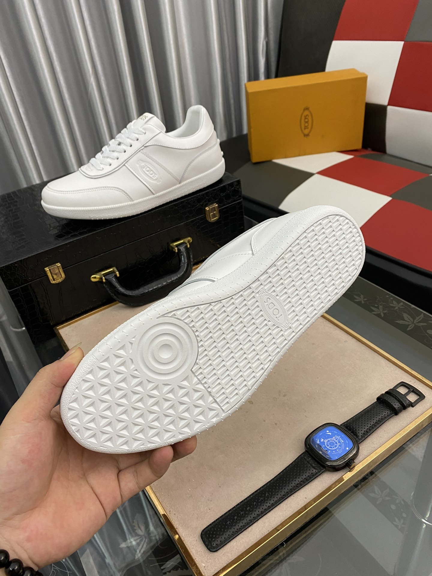 TOD'S Tabs Sneaker 5 - vstockx