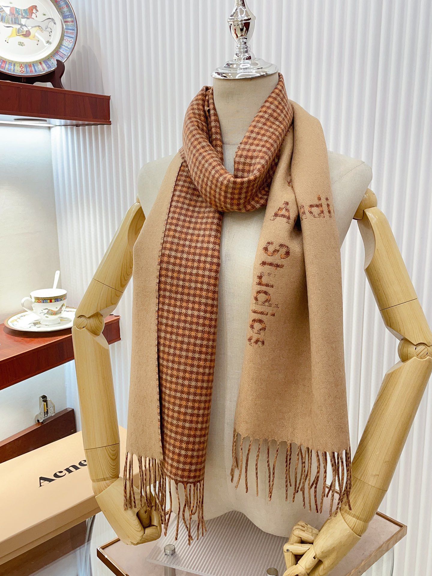 Streetwear Scarf Acne 328854 SIZE:200×30cm - vstockx