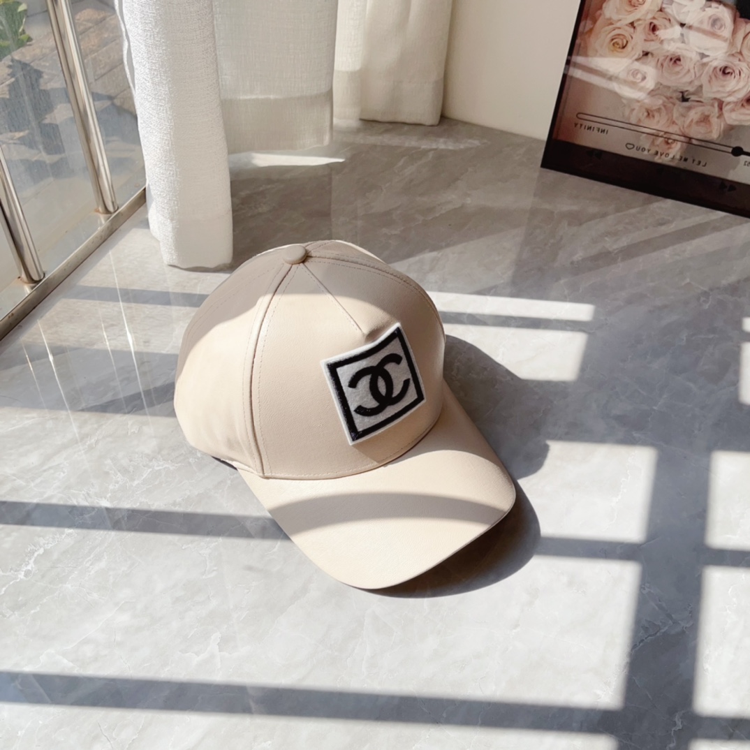 Streetwear Hat Chanel 329375 - vstockx