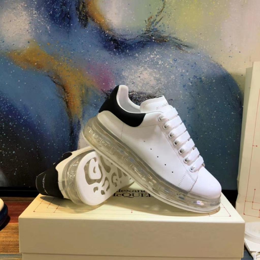 Alexander McQueen Oversized Clear Sole Black - vstockx