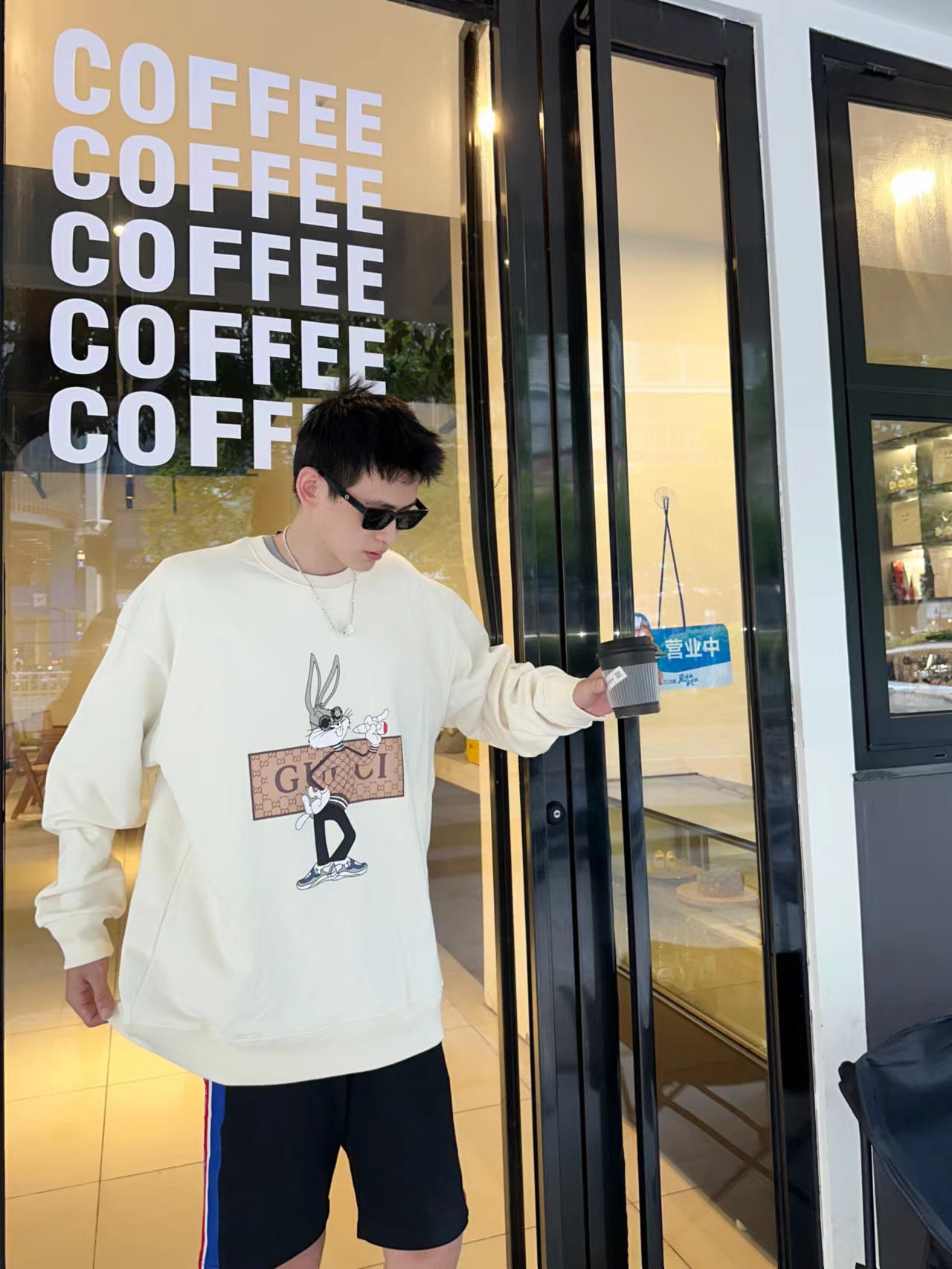 Clothes Gucci 320 - vstockx