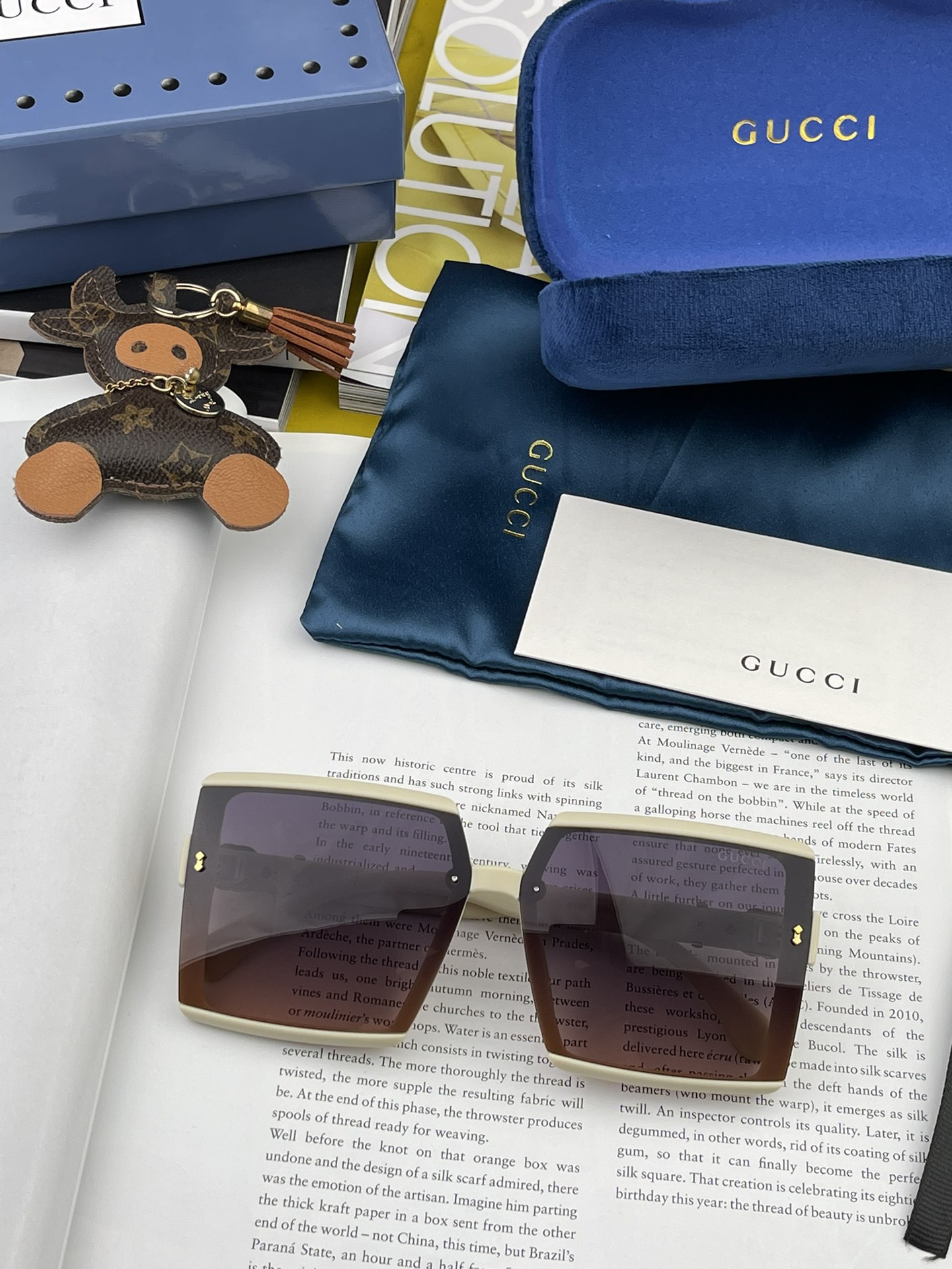 Sunglasses Gucci G1066 - vstockx