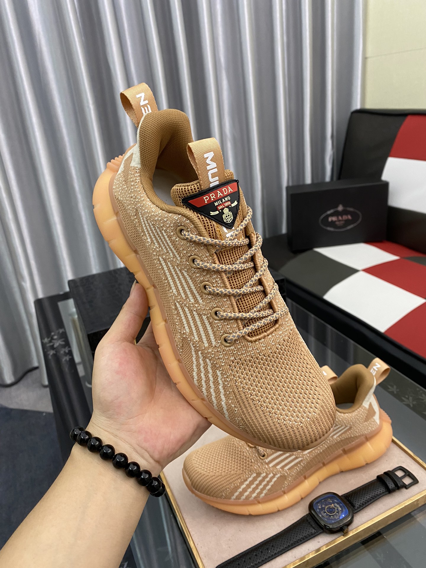 Prada Low Top sneaker 18 - vstockx