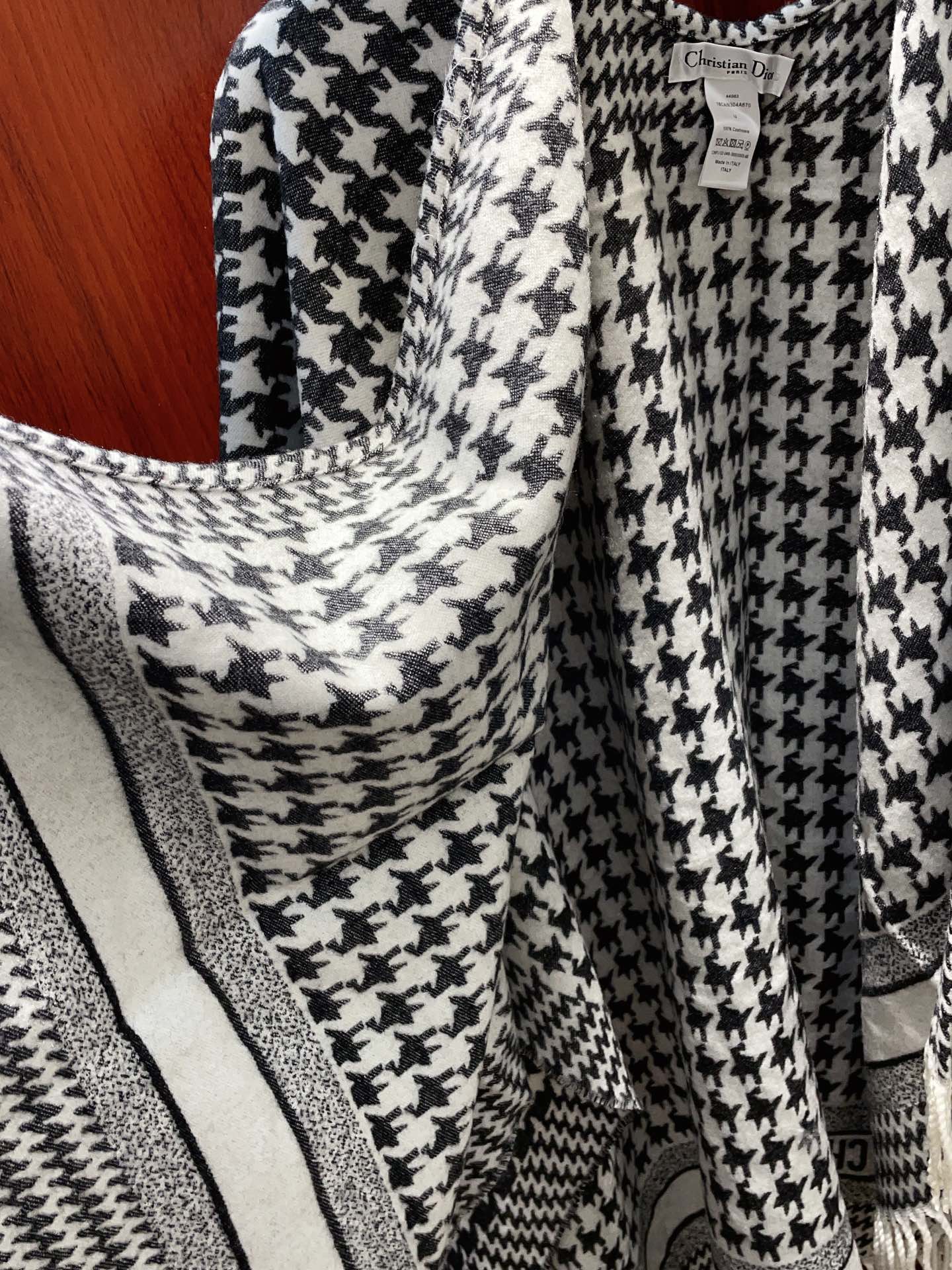 Streetwear Scarf Dior 328808 size:140*140cm - vstockx