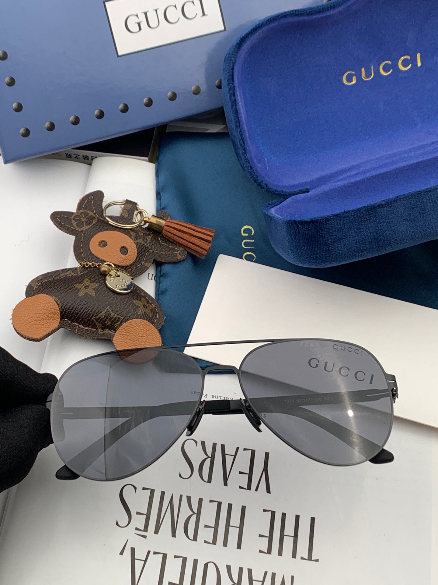 Sunglasses Gucci G1732 - vstockx