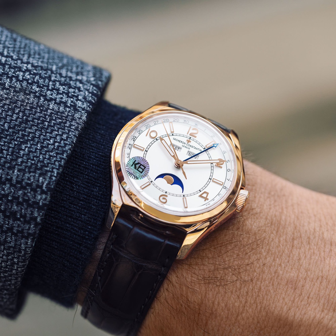 Watches Hublot 4000E / 000A-B439 size:40*13 mm - vstockx