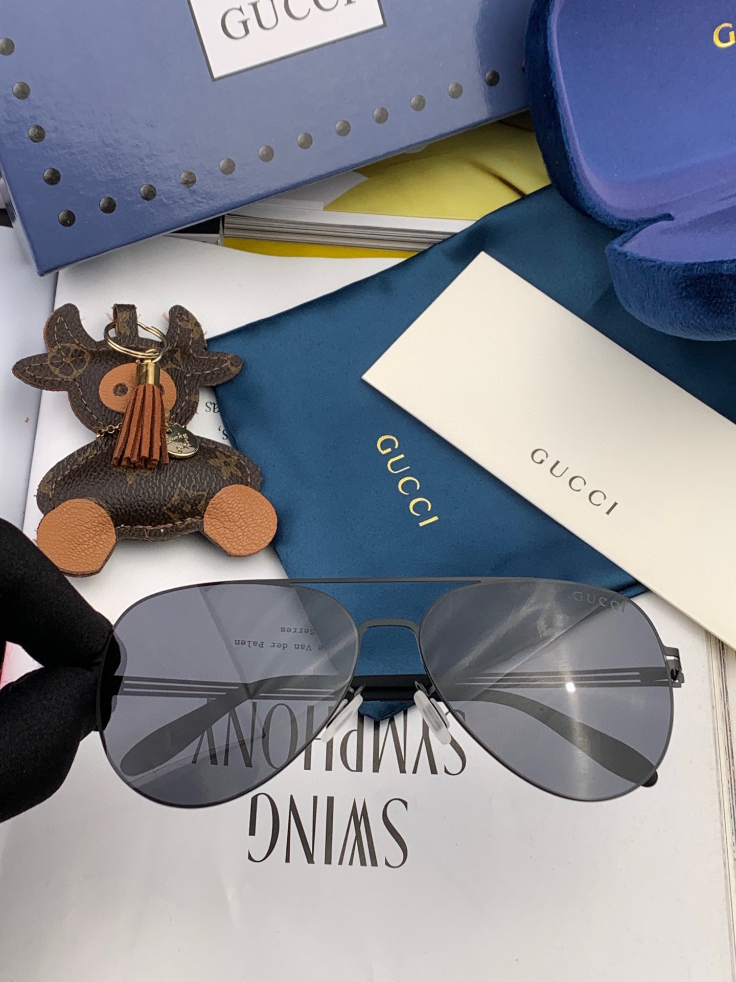 Sunglasses Gucci G1502 - vstockx