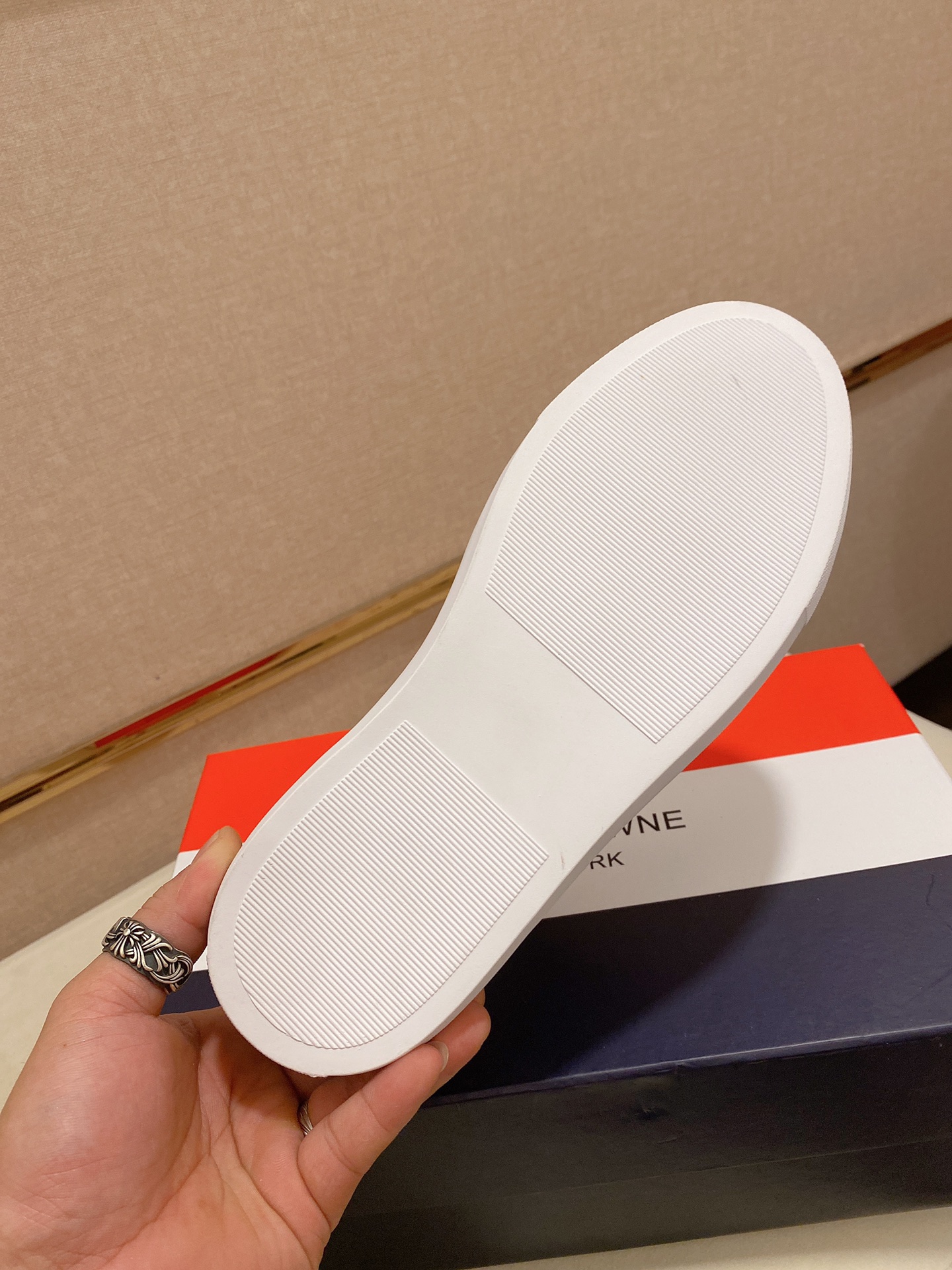 Thom Browne Low Top Sneaker 14 - vstockx