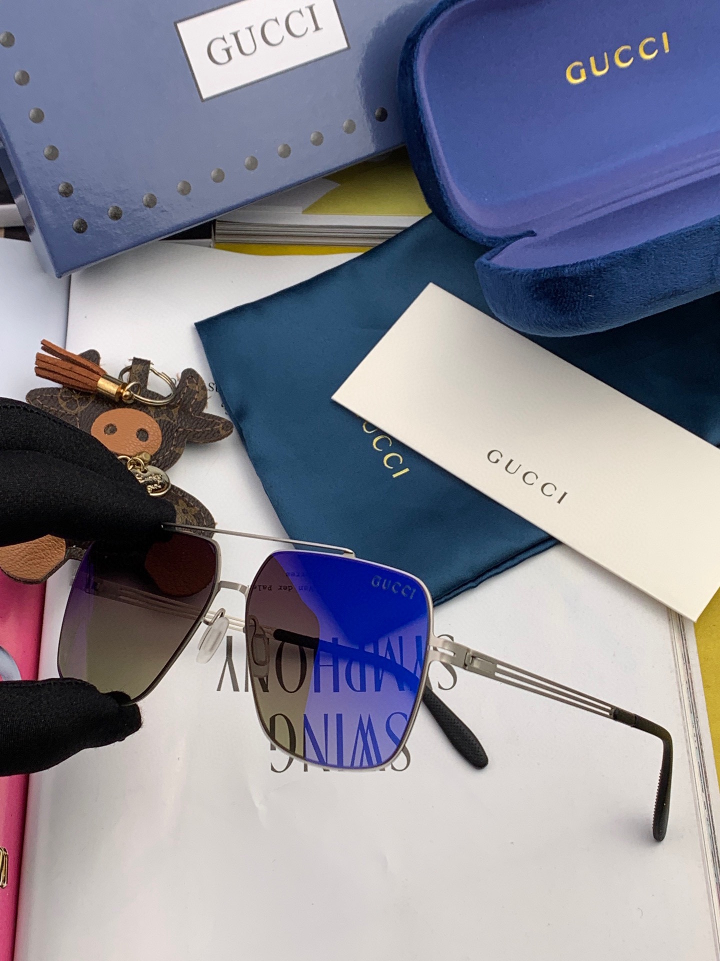 Sunglasses Gucci G2705 - vstockx