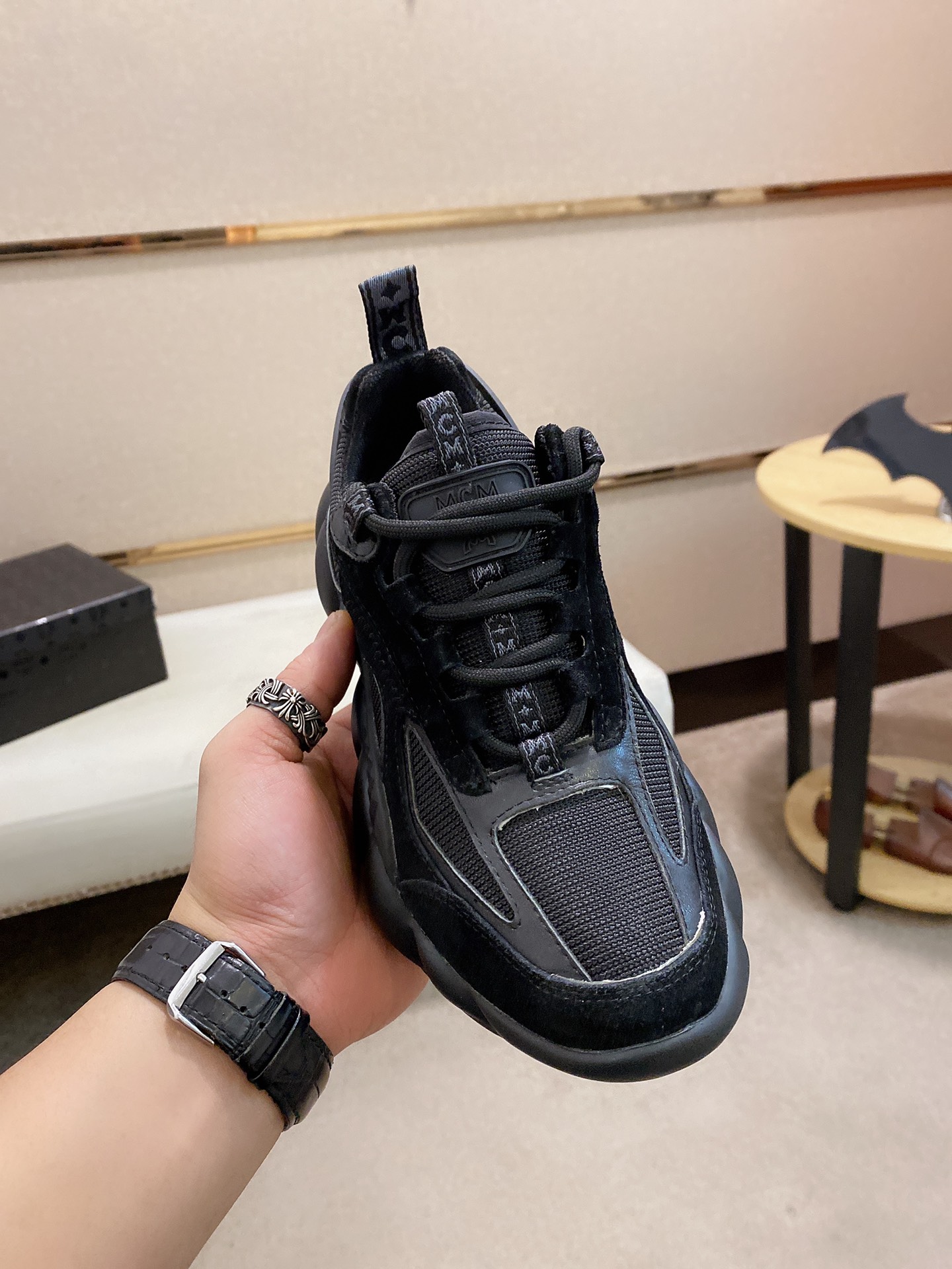 MCM Low Top Logo Lace-up Sneakers 4 - vstockx