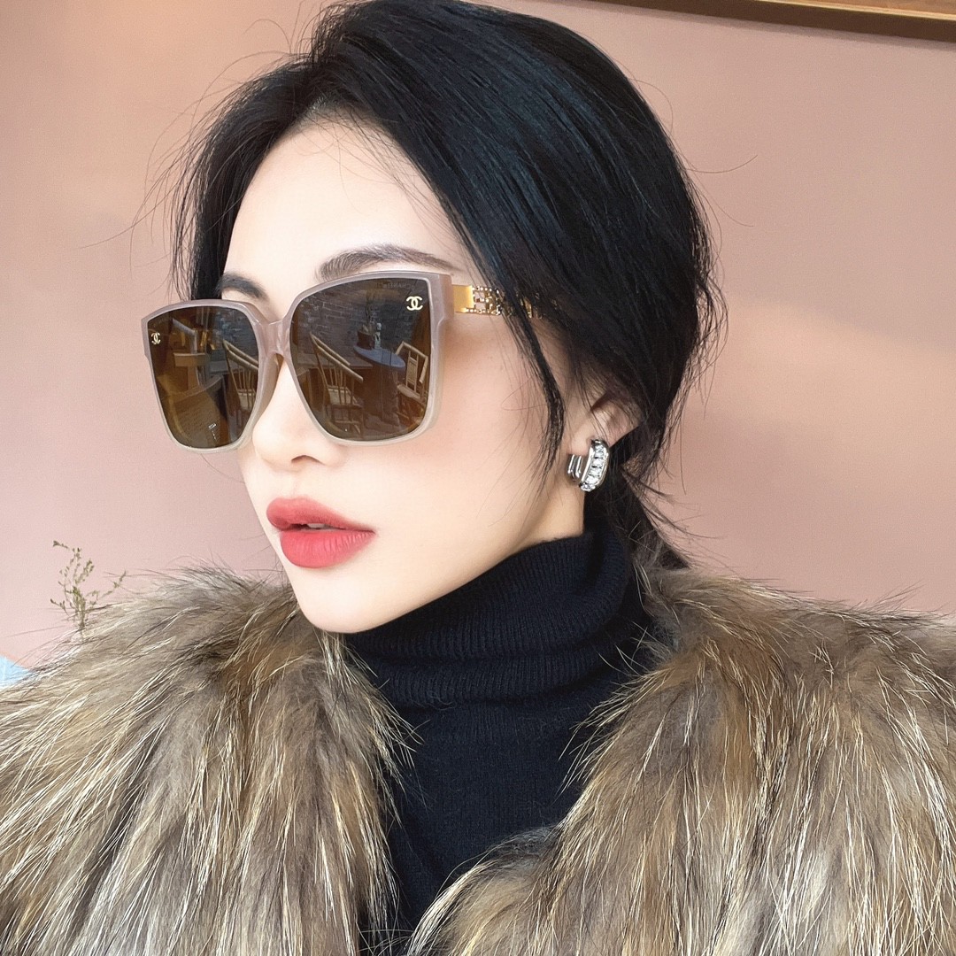 Sunglasses Chanel CH7258 SIZE:63 14-140 - vstockx