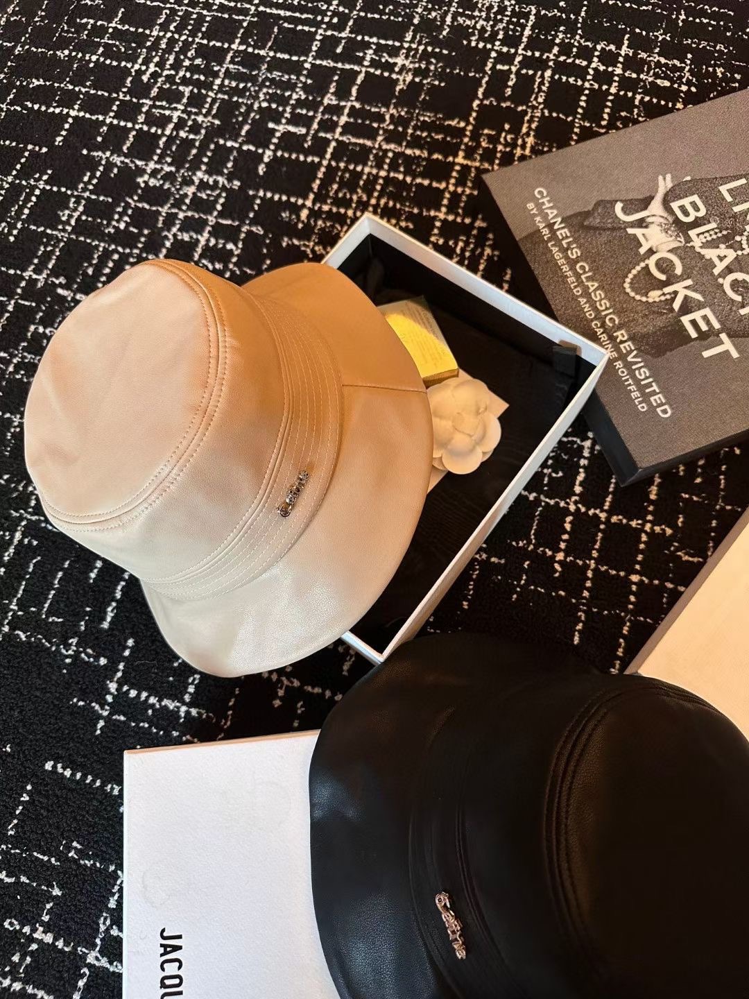 Streetwear Hat Celine 329134 - vstockx