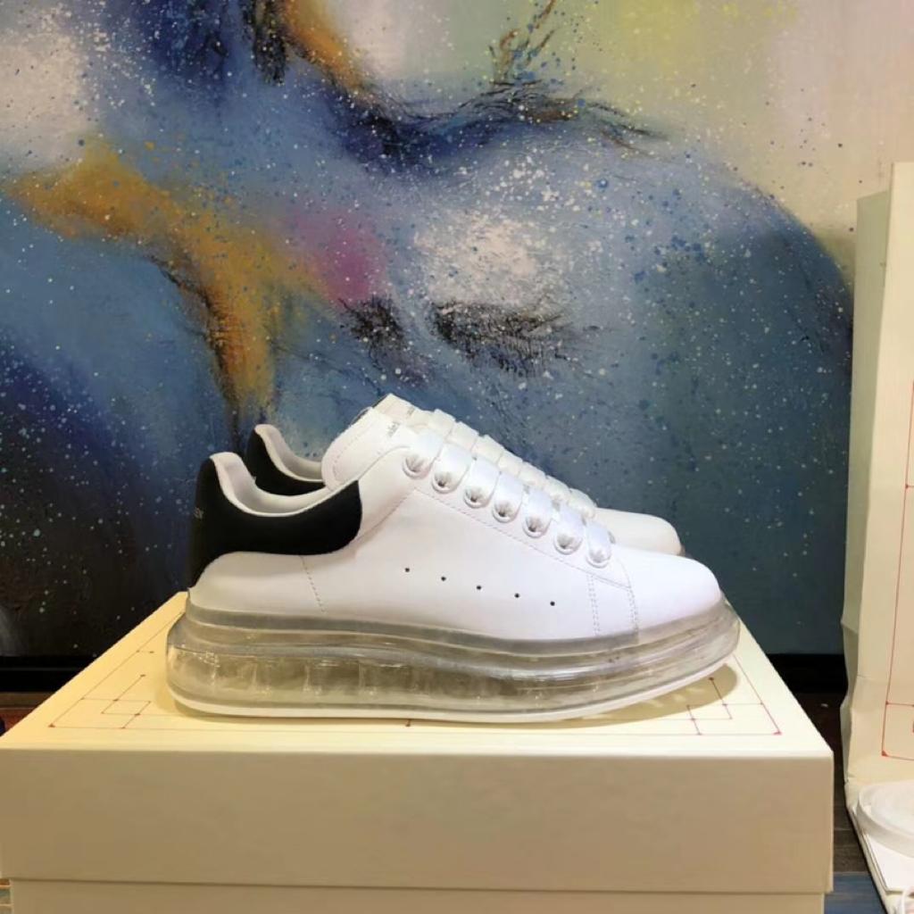 Alexander McQueen Oversized Clear Sole Black - vstockx