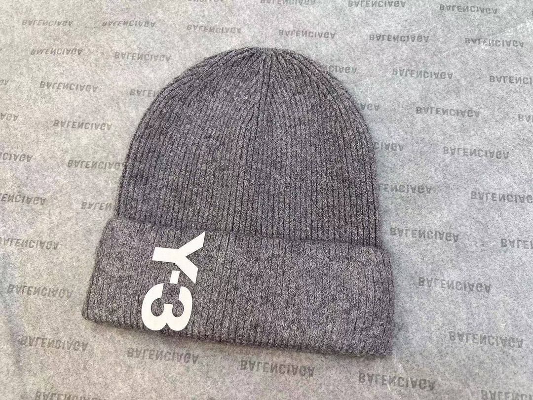 Streetwear Hat Y-3 329162 - vstockx