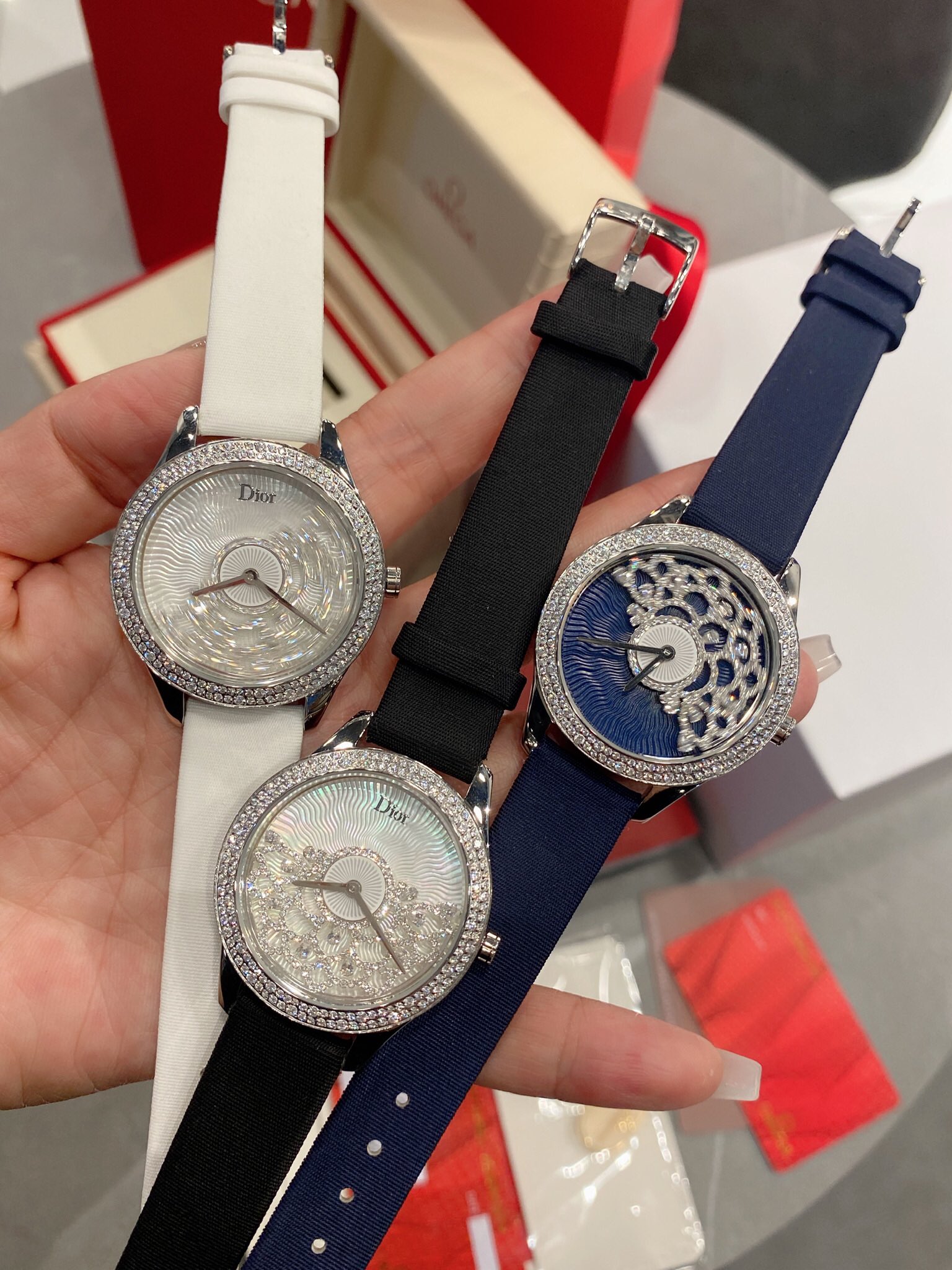 Watches Dior 323389 size:34 mm - vstockx